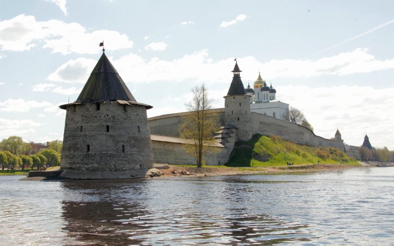 Псков — Великий Новгород